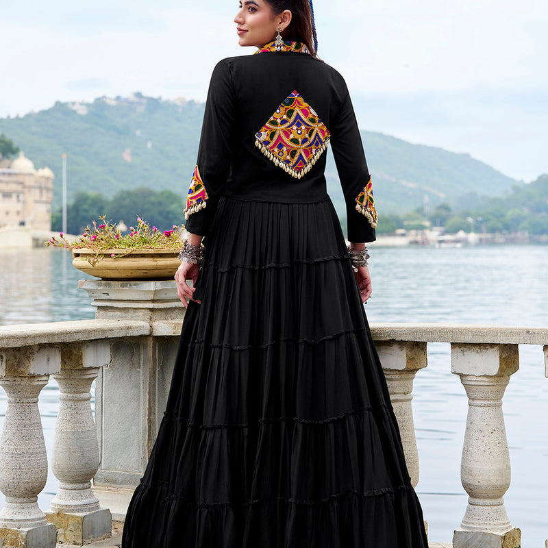 Black Color Gamthi Work With Cowrie Touch Up Rayon Co-Ord Set